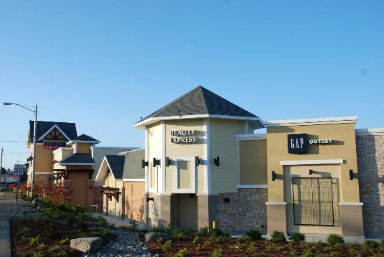 Lincoln City Outlets